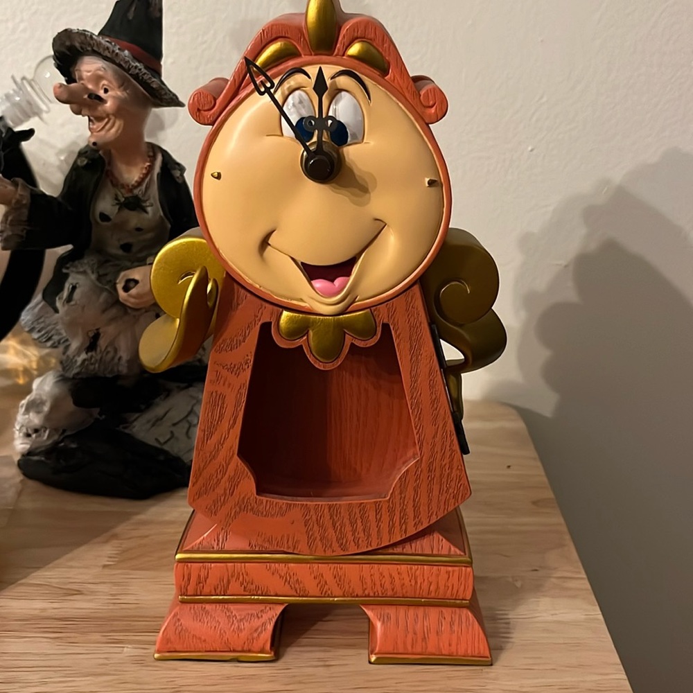 Disney Parks Exclusive Beauty and the Beast Cogsworth Clock